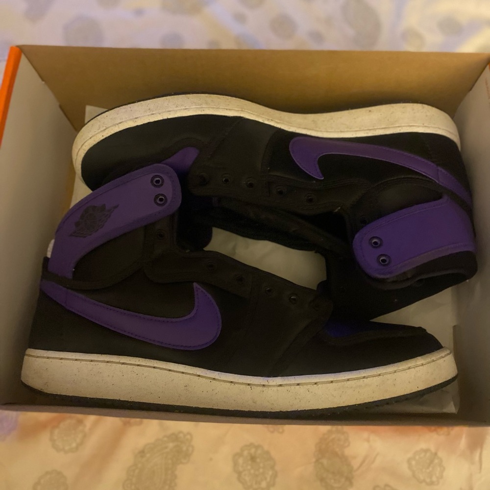 Jordan 1 AKJO satin purple